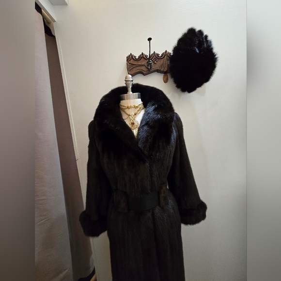 Vintage genuine mink fur coat - Picture 16 of 16